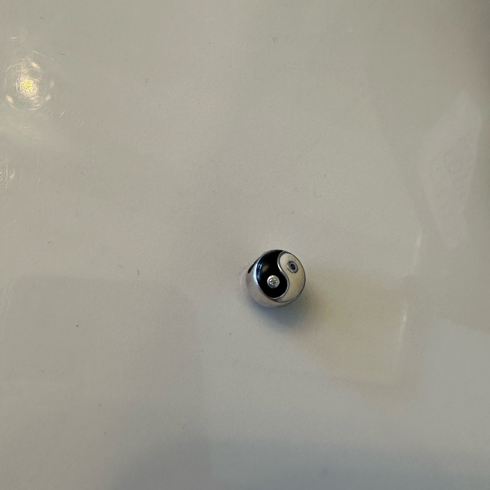 Bracelet charm  yin Yang